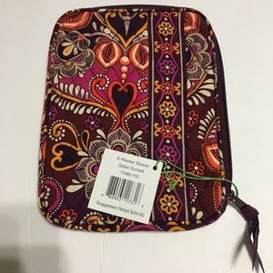 NWT Vera Bradley E-Reader Sleeve